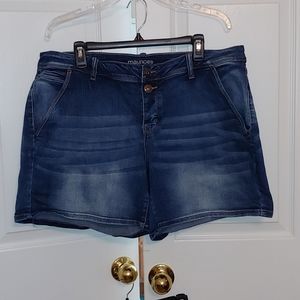 Ladies shorts from Maurices size 20